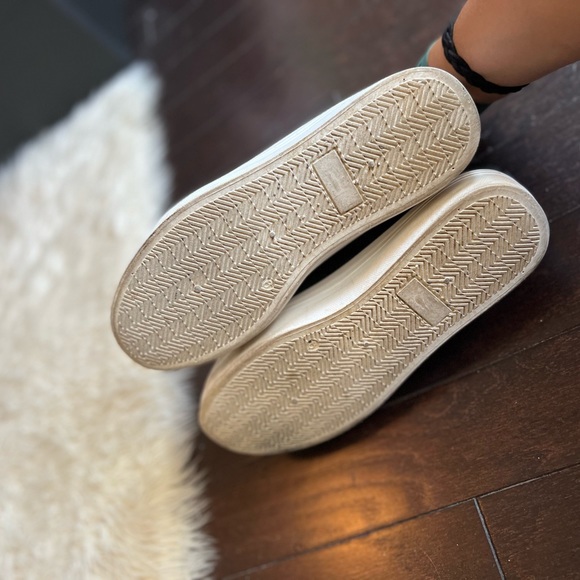 Amazing condition black chunky shoes sneakers with red strip. Size 9 - Picture 13 of 13